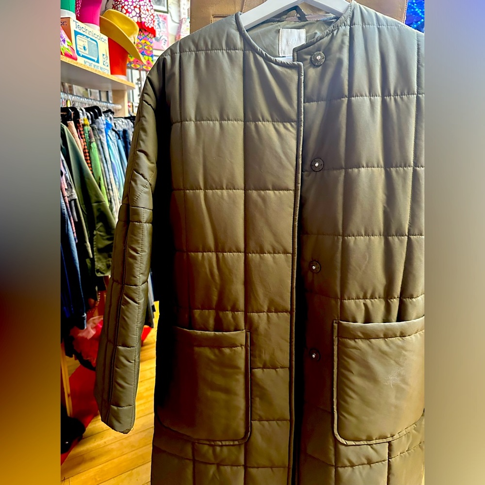 Quilted lightweight long liner coat with belt - unworn